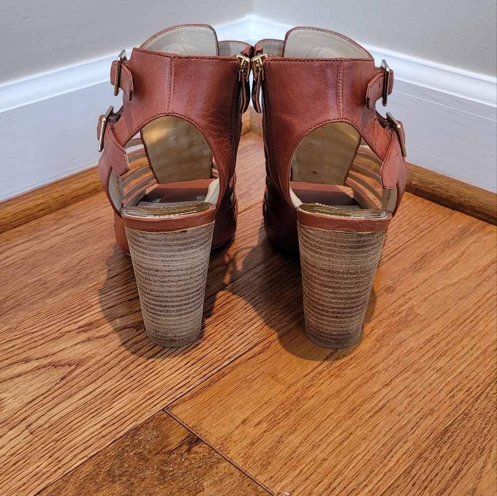 Vince Camuto Medow Sandal Booties. Size 10. - Picture 7 of 11